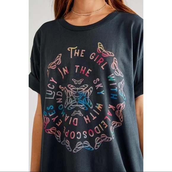 NEW Free People x Daydreamer The Girl With The Kaleidoscope Merch Tee - Picture 2 of 13